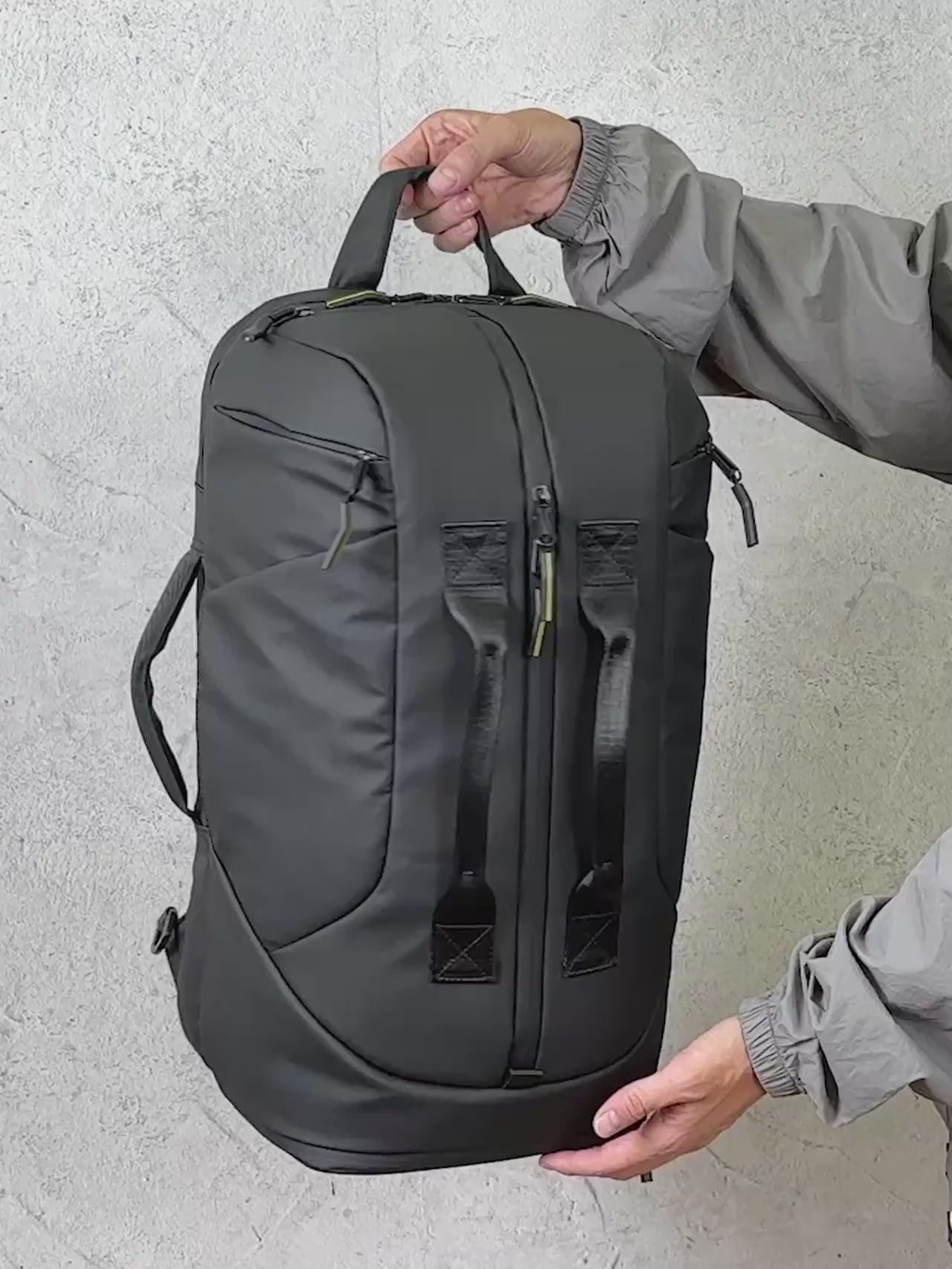 NOVRA Transit 28 Urban Travel Backpack